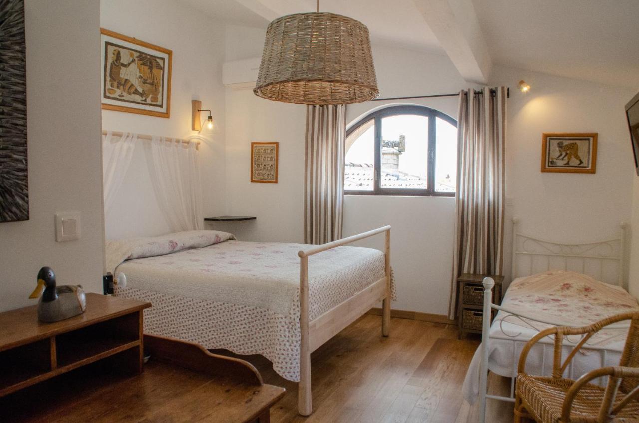 Hotel Les Remparts Venasque Εξωτερικό φωτογραφία