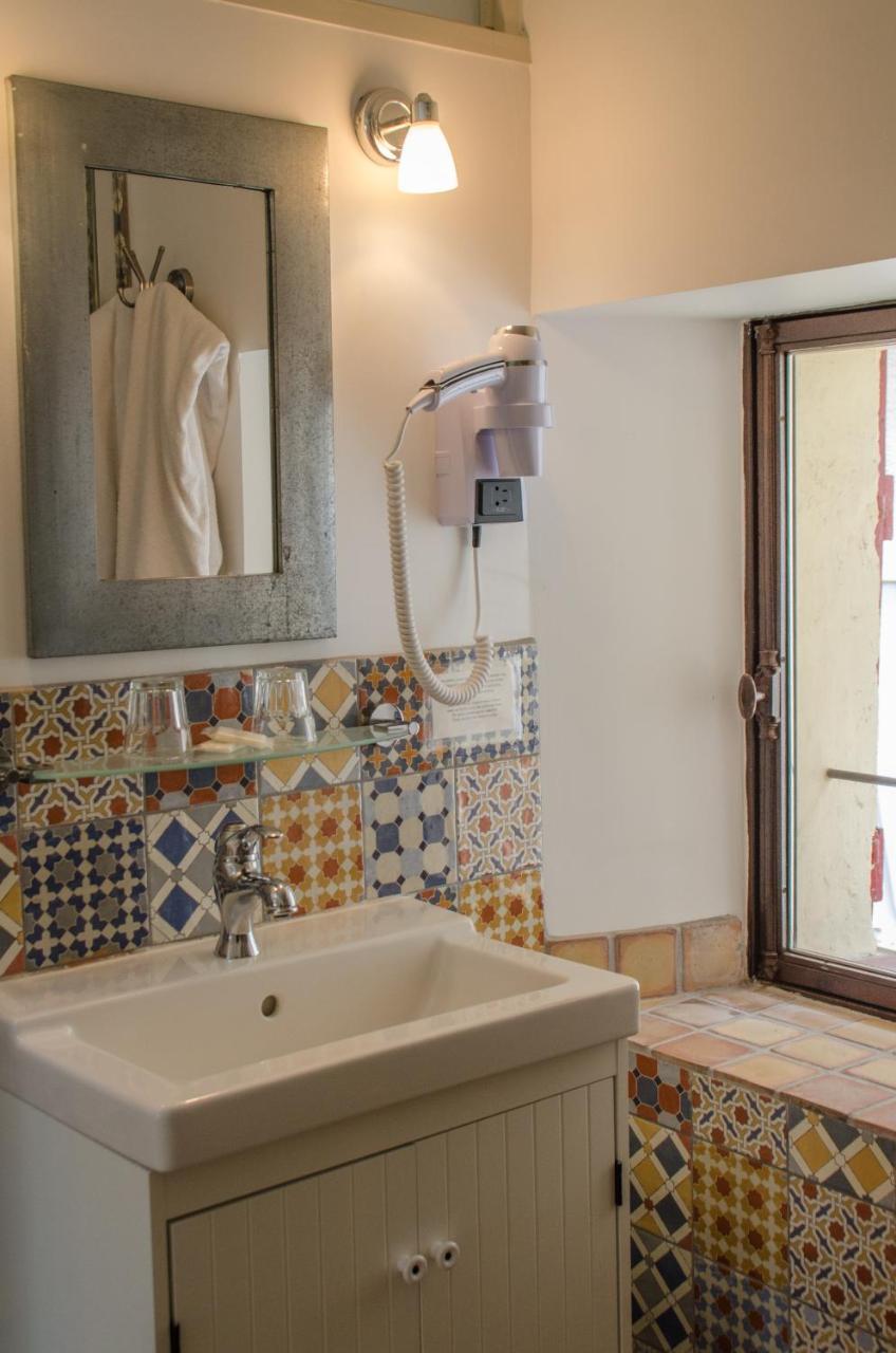 Hotel Les Remparts Venasque Εξωτερικό φωτογραφία