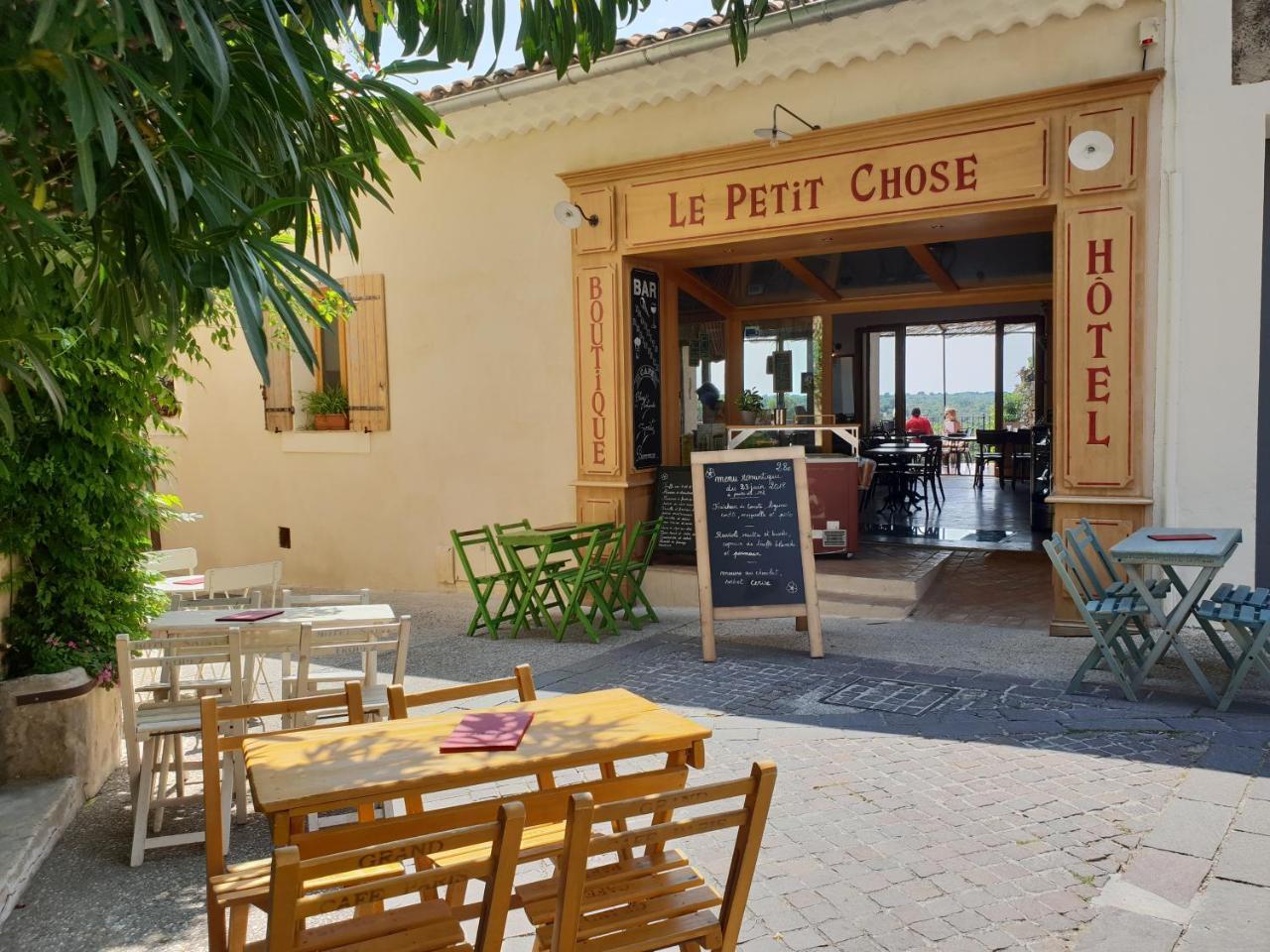 Hotel Les Remparts Venasque Εξωτερικό φωτογραφία